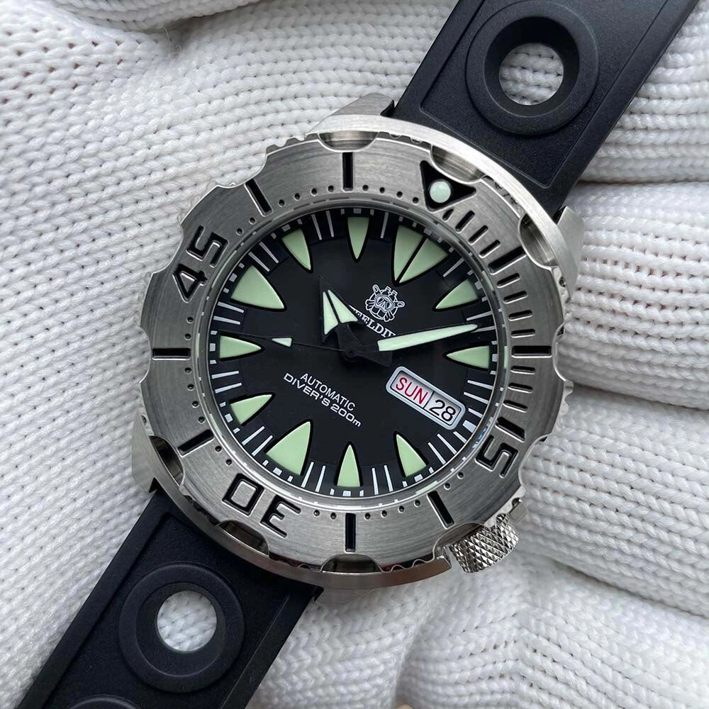 Steeldive SD1984 NH36 Automatic Monster Men Watch