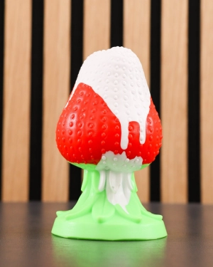 Strawberry Plug - Trophy, Soft Shaft/Medium Base - FLOP
