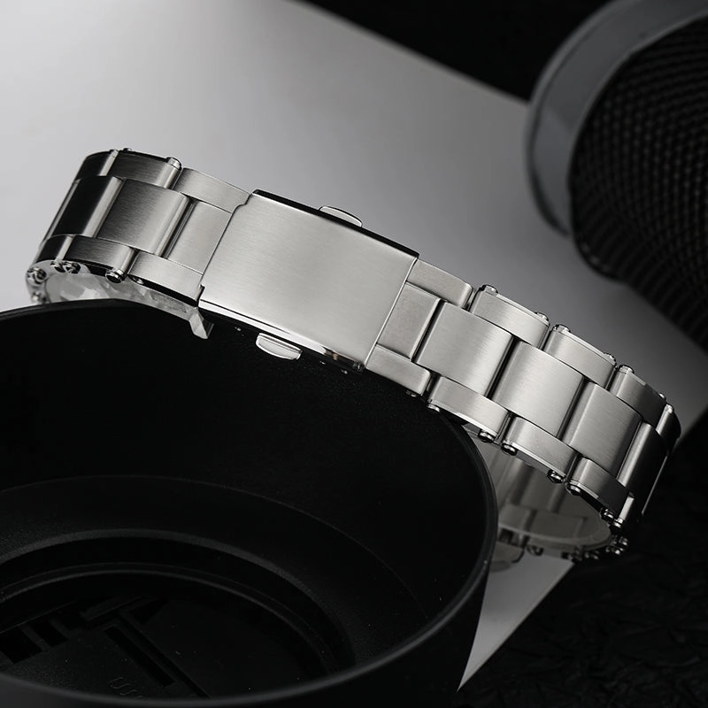 Thorn 39mm Diver 6200 Retro Diver Watch